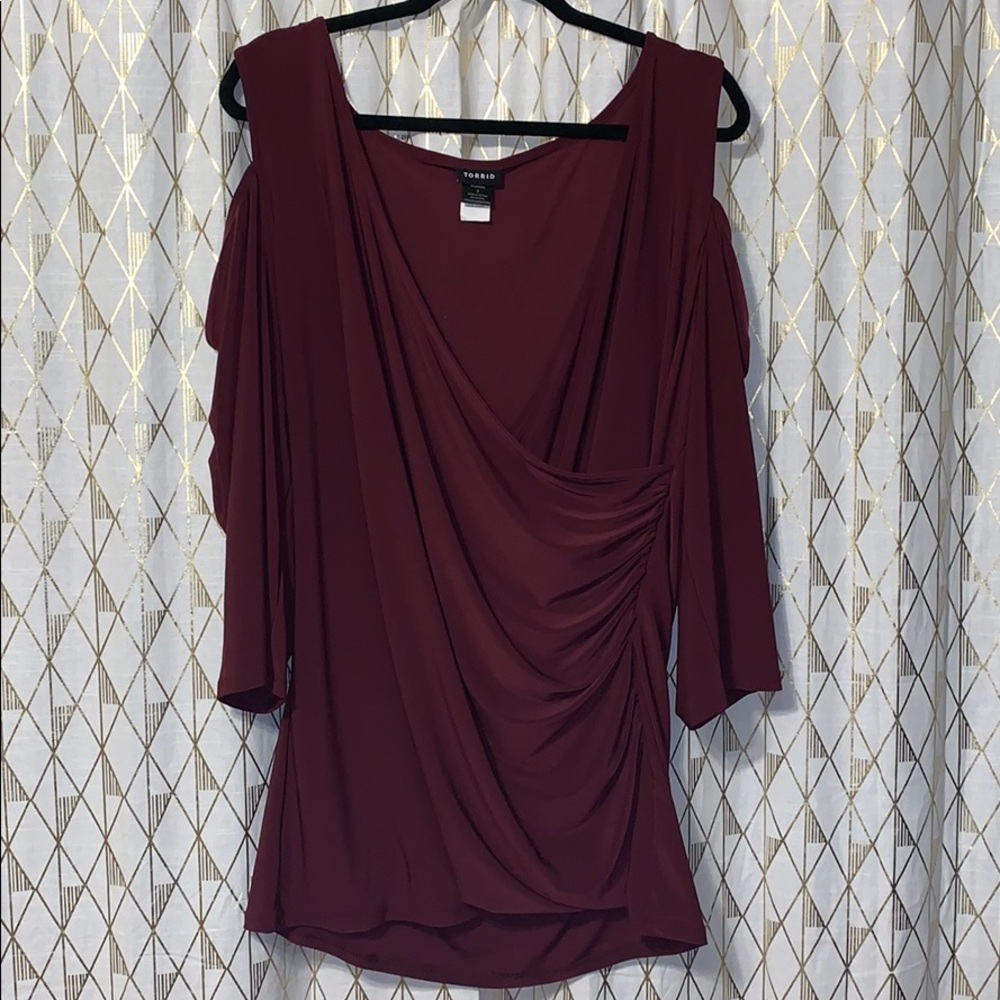 Purple cold shoulder
